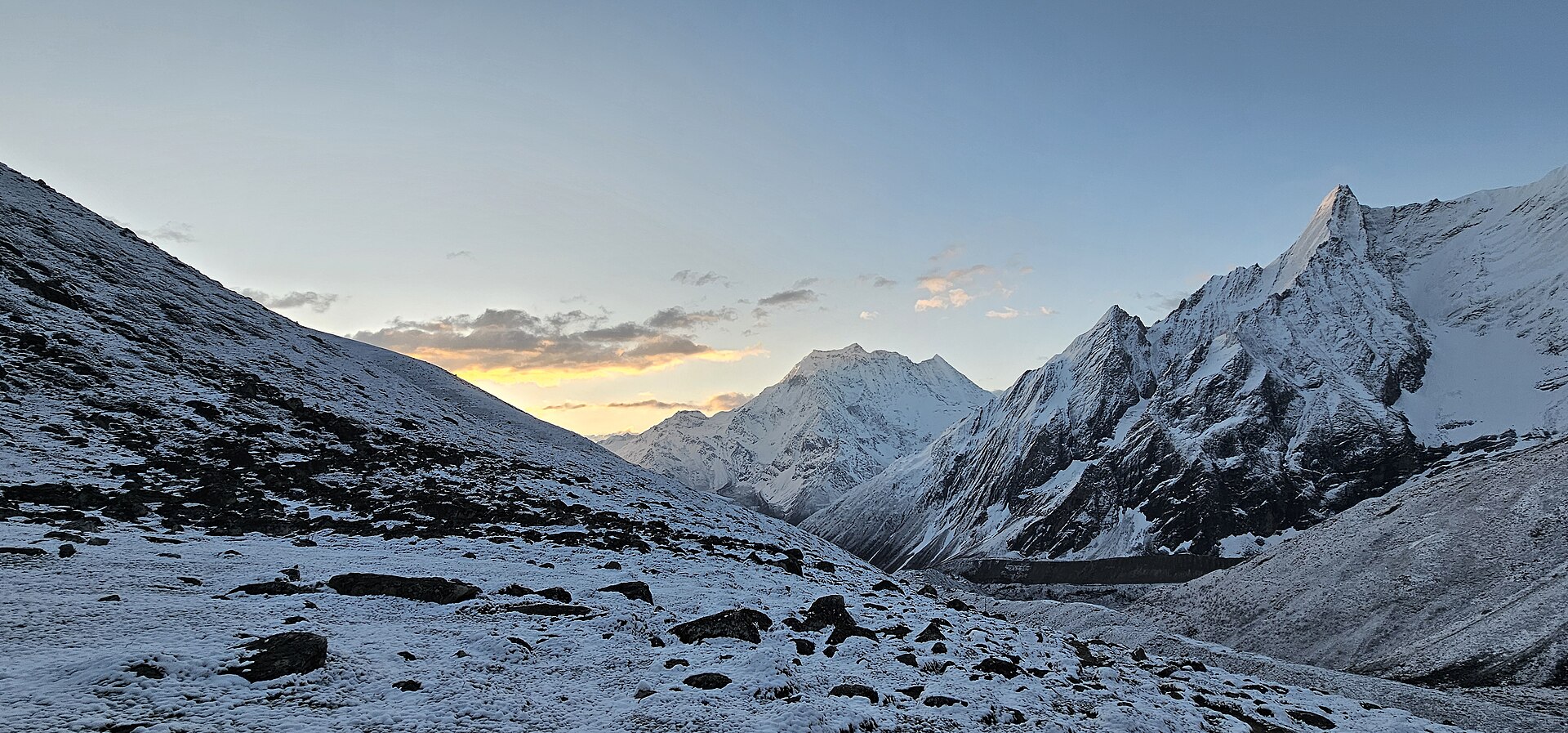 Larke La Pass, which falls within the Manaslu Conservation Area, is one of the longest passes in Nepal. The pass, at 5,106 meters (16,752 ft